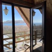 2 տեղանոց համար՝ լճի տեսարանով