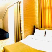 Երեքտեղանի համար՝ սարերի տեսարանով